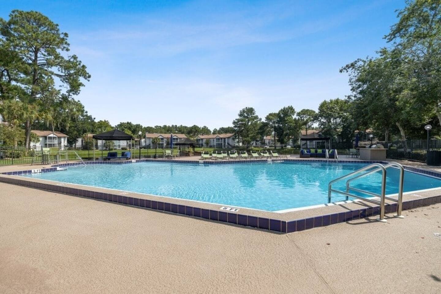, an Airbnb-friendly apartment in Jacksonville, FL
