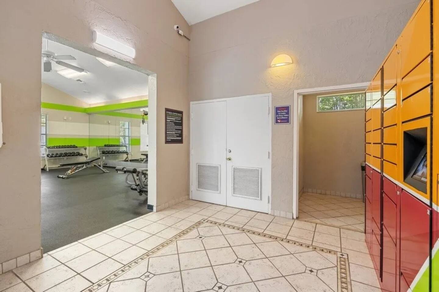 , an Airbnb-friendly apartment in Jacksonville, FL