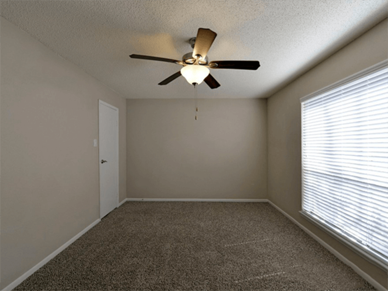 , an Airbnb-friendly apartment in Houston, TX