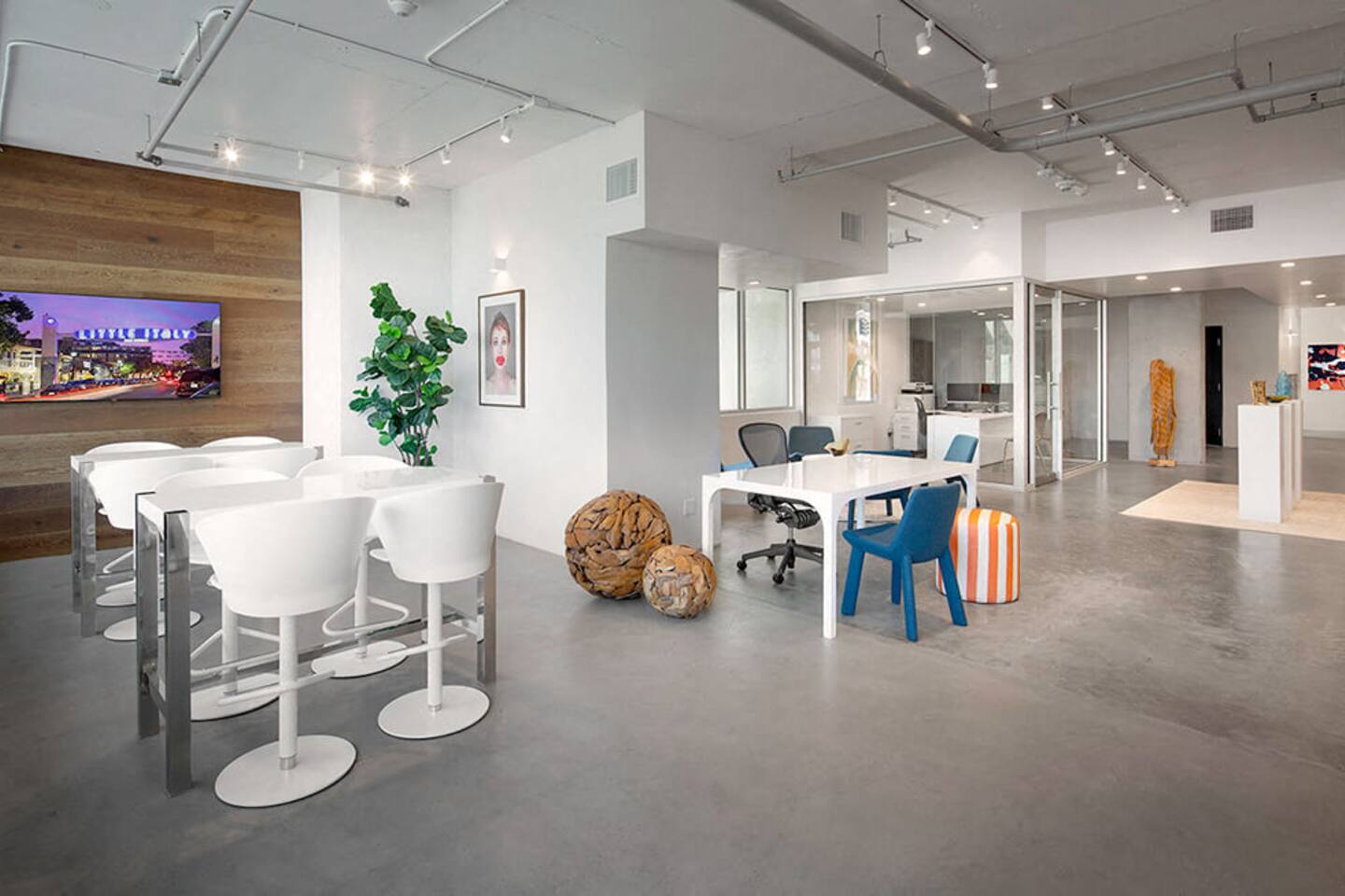 , an Airbnb-friendly apartment in San Diego, CA