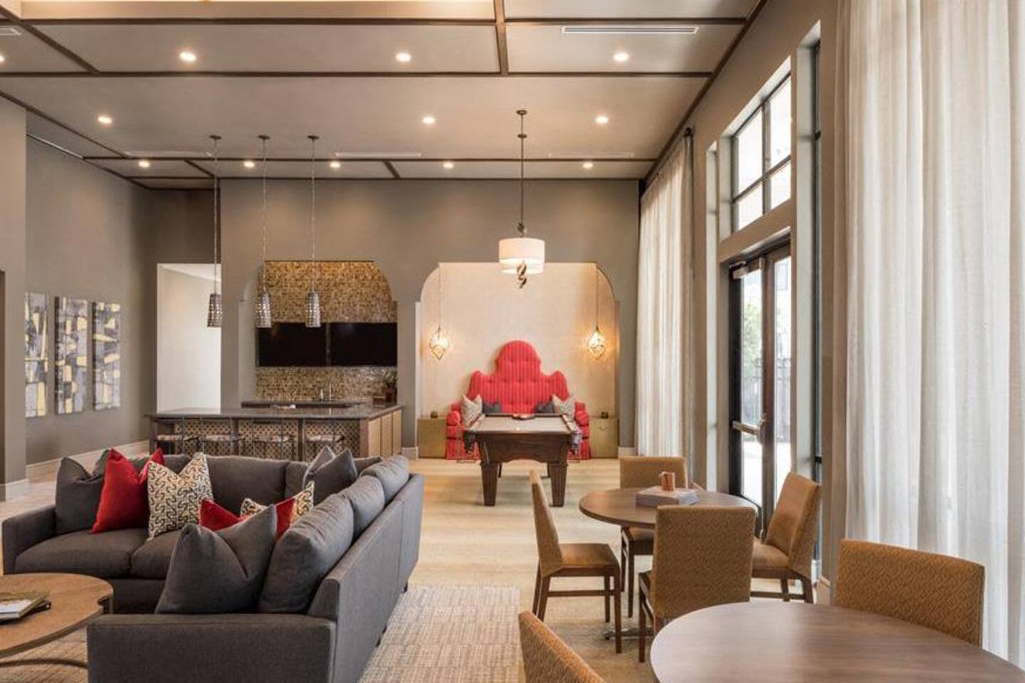 , an Airbnb-friendly apartment in Sugar Land, TX