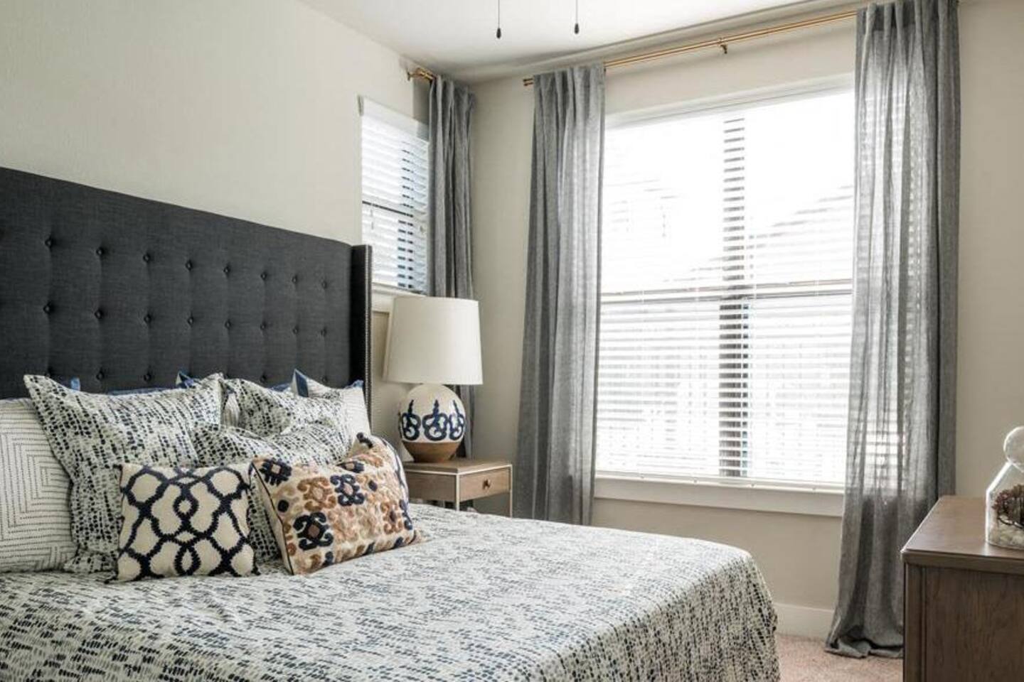 , an Airbnb-friendly apartment in Sugar Land, TX