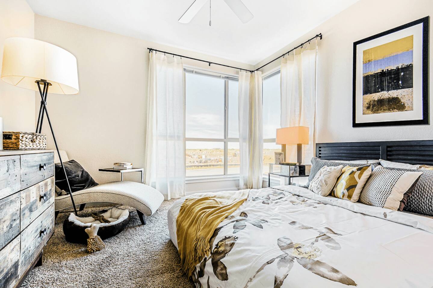 , an Airbnb-friendly apartment in Denver, CO