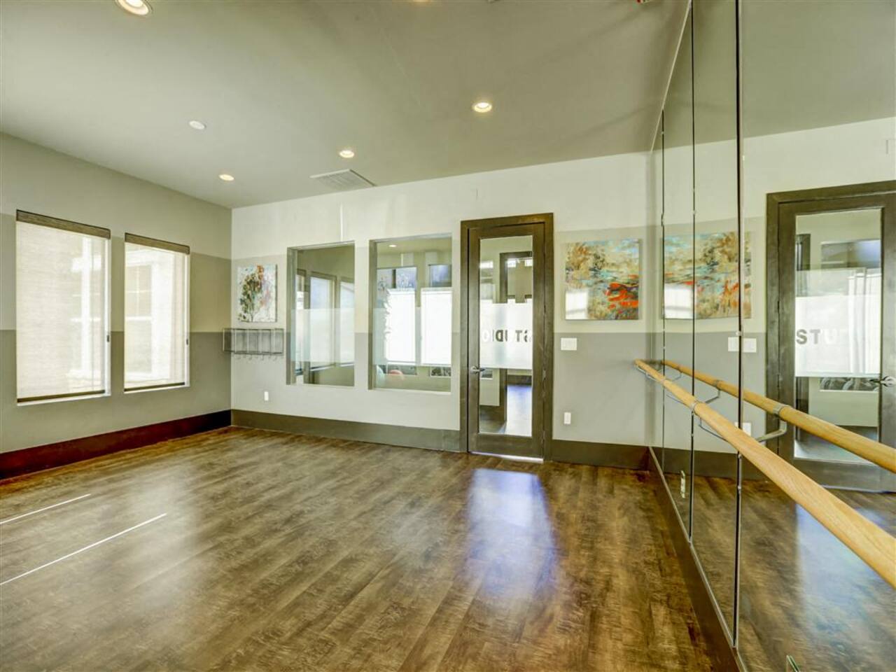 , an Airbnb-friendly apartment in Aurora, CO