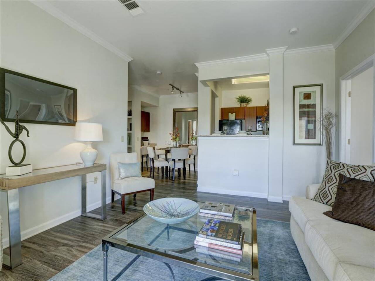 , an Airbnb-friendly apartment in Aurora, CO