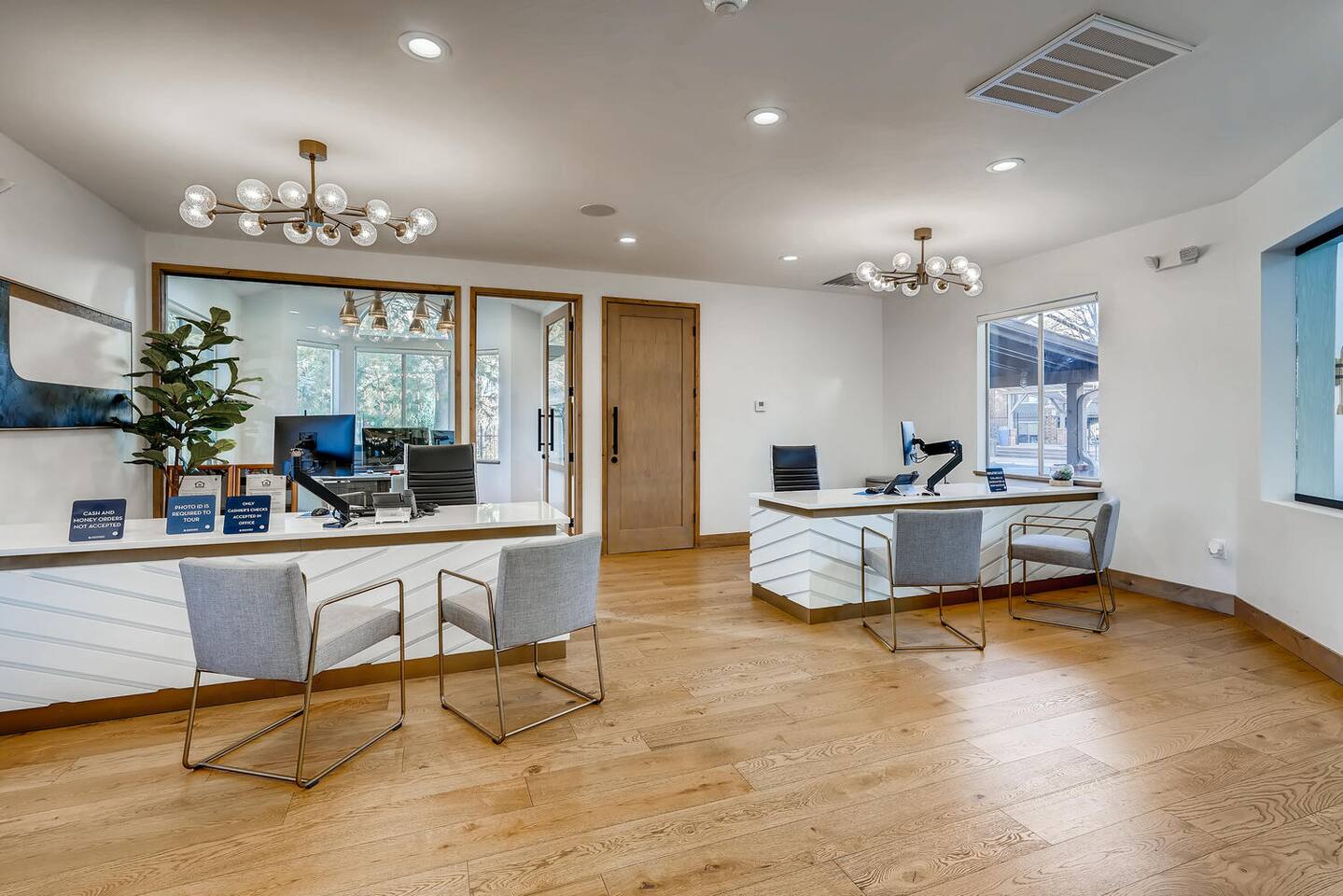 , an Airbnb-friendly apartment in Glendale, CO