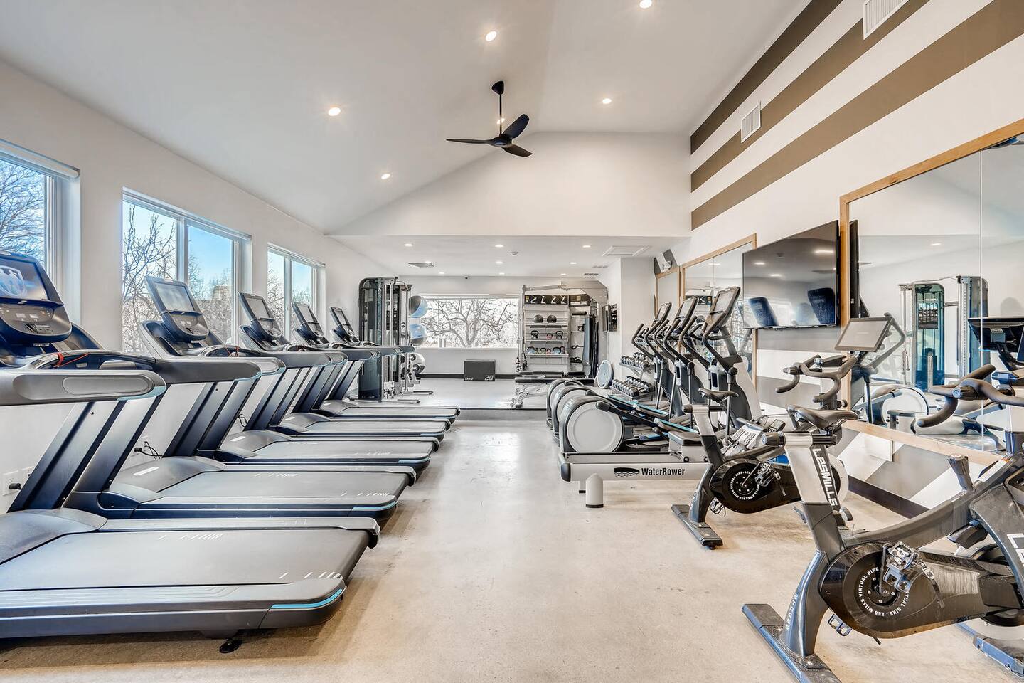 , an Airbnb-friendly apartment in Glendale, CO