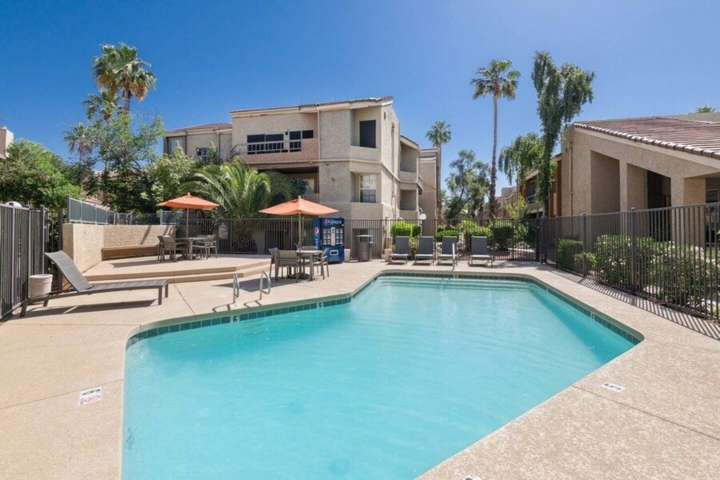 , an Airbnb-friendly apartment in Phoenix, AZ