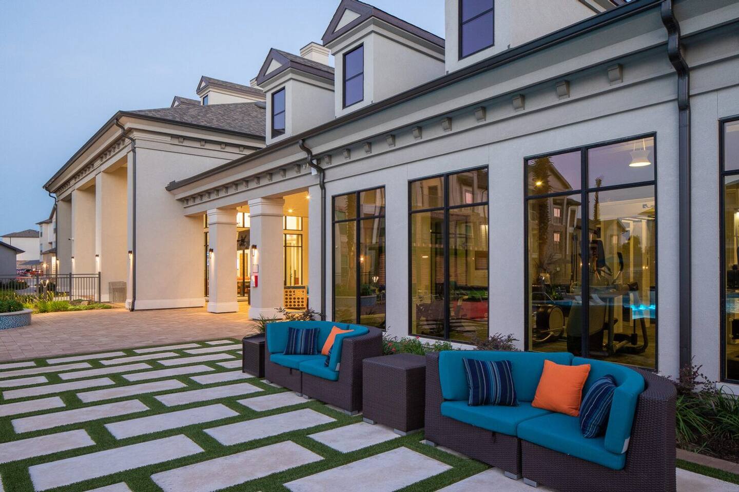 , an Airbnb-friendly apartment in Missouri City, TX