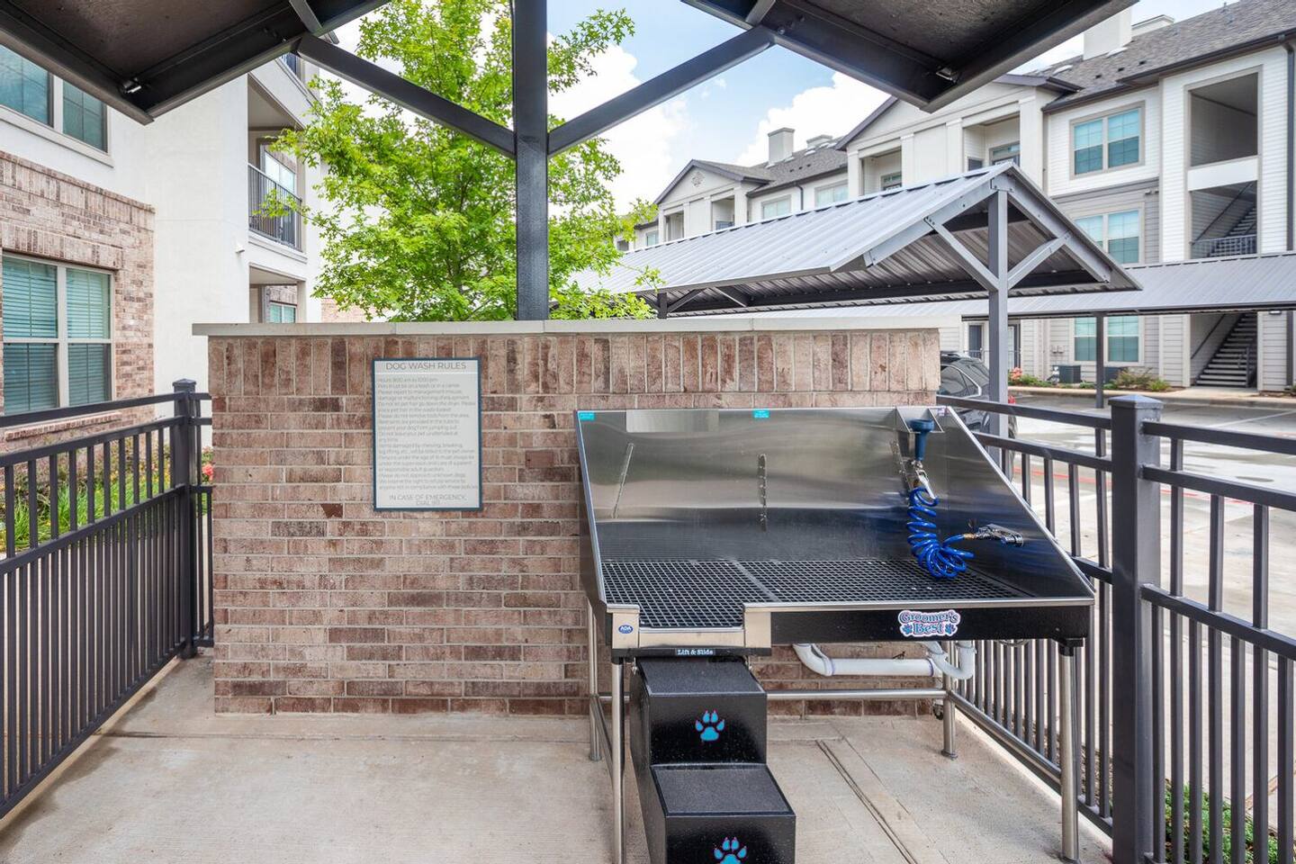 , an Airbnb-friendly apartment in Missouri City, TX