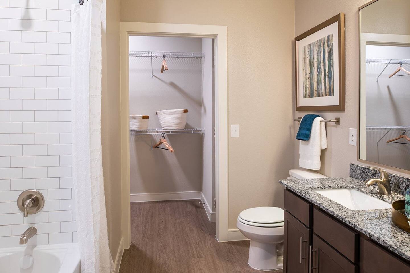 , an Airbnb-friendly apartment in Spring, TX