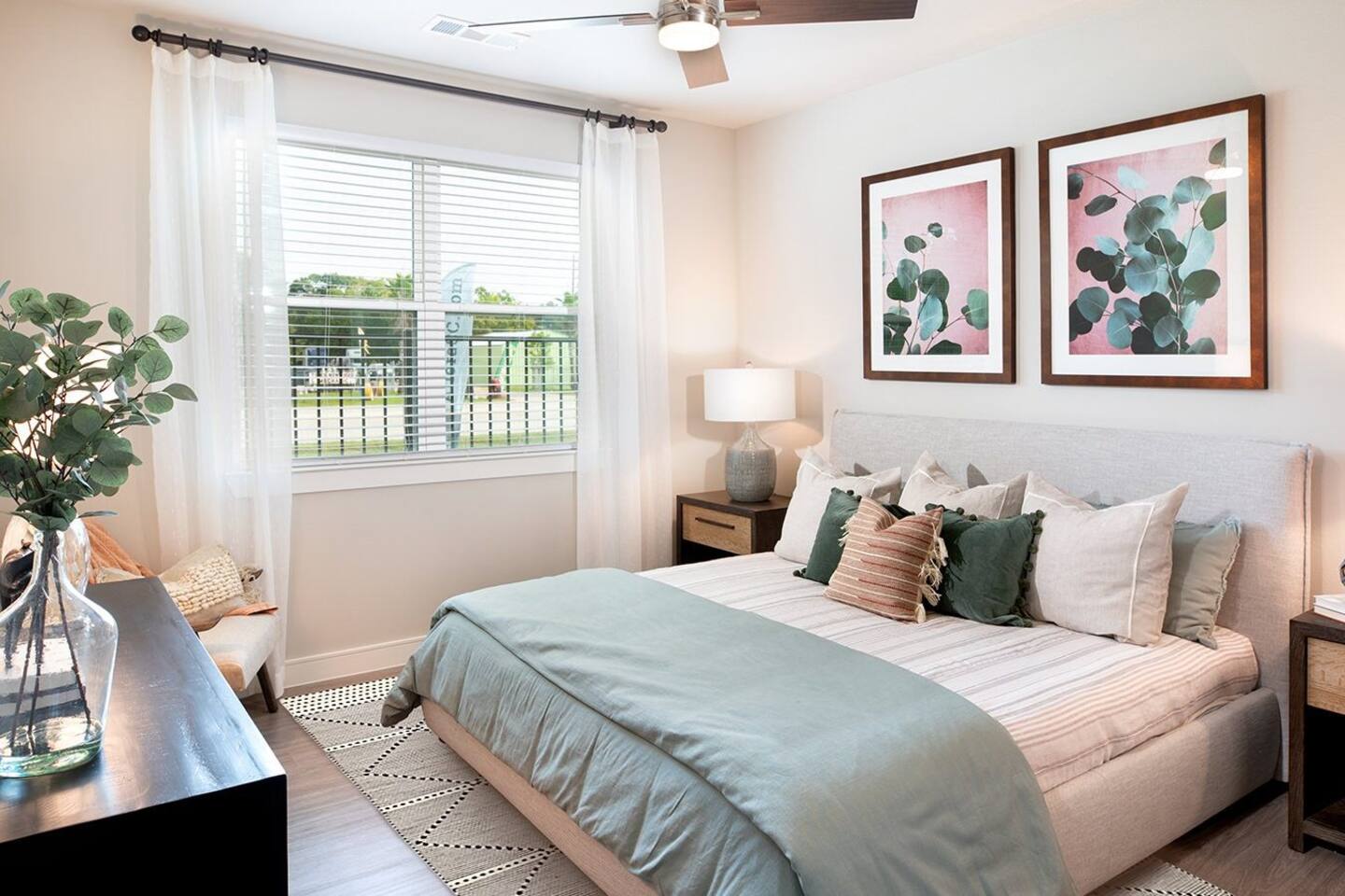 , an Airbnb-friendly apartment in Spring, TX