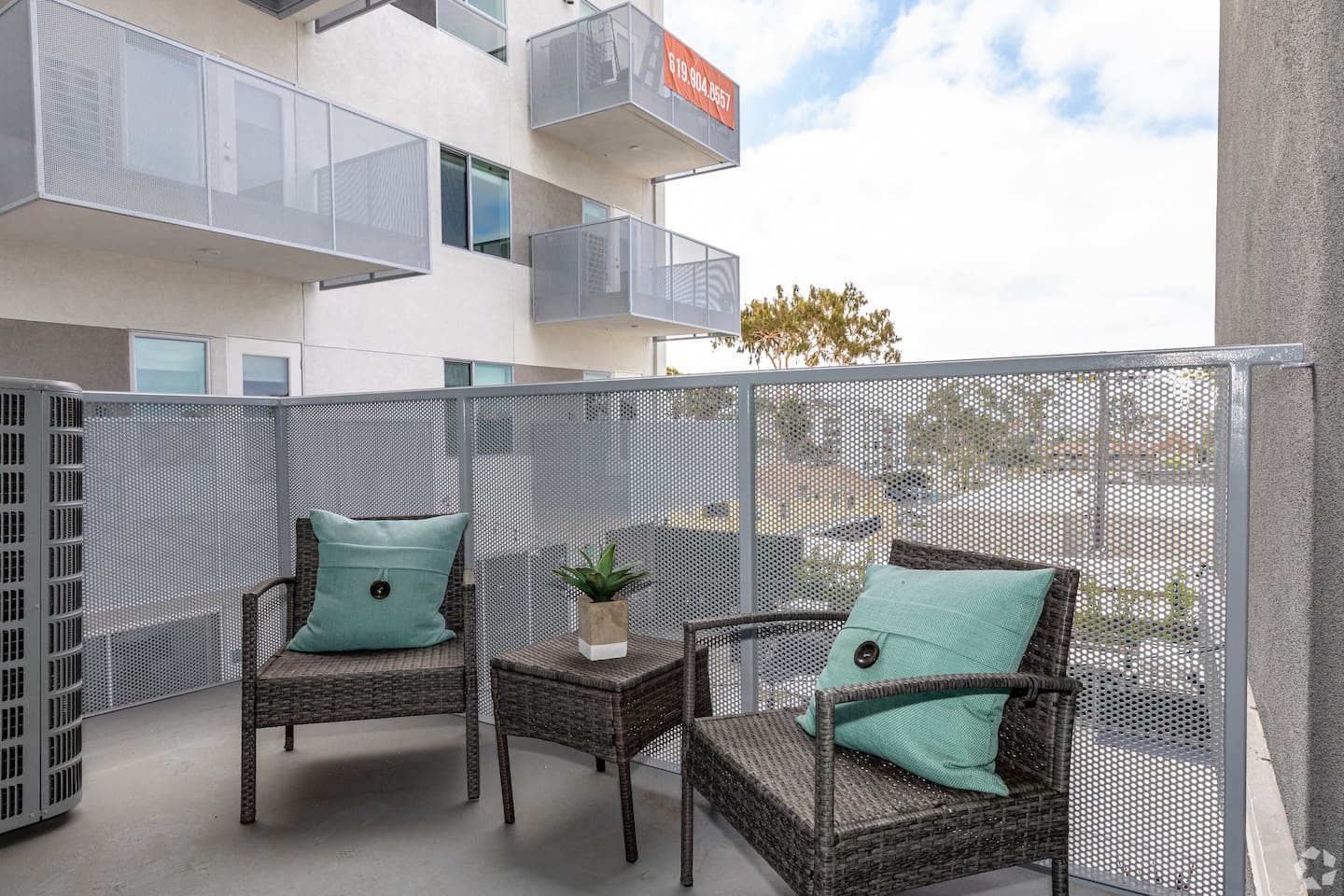 , an Airbnb-friendly apartment in San Diego, CA