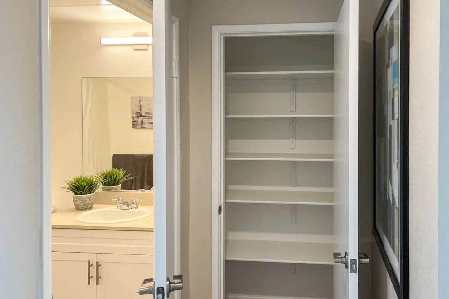 , an Airbnb-friendly apartment in San Diego, CA