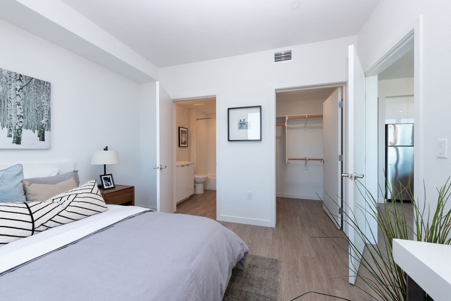 , an Airbnb-friendly apartment in Berkeley, CA