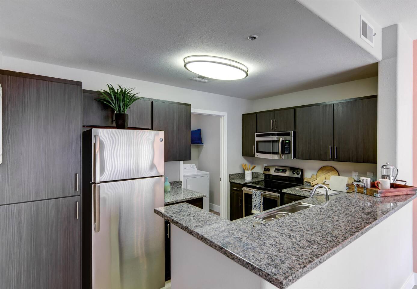 , an Airbnb-friendly apartment in Phoenix, AZ
