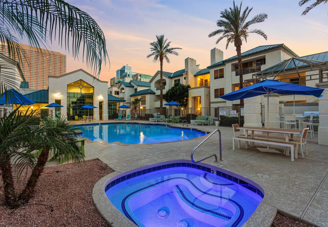 , an Airbnb-friendly apartment in Phoenix, AZ
