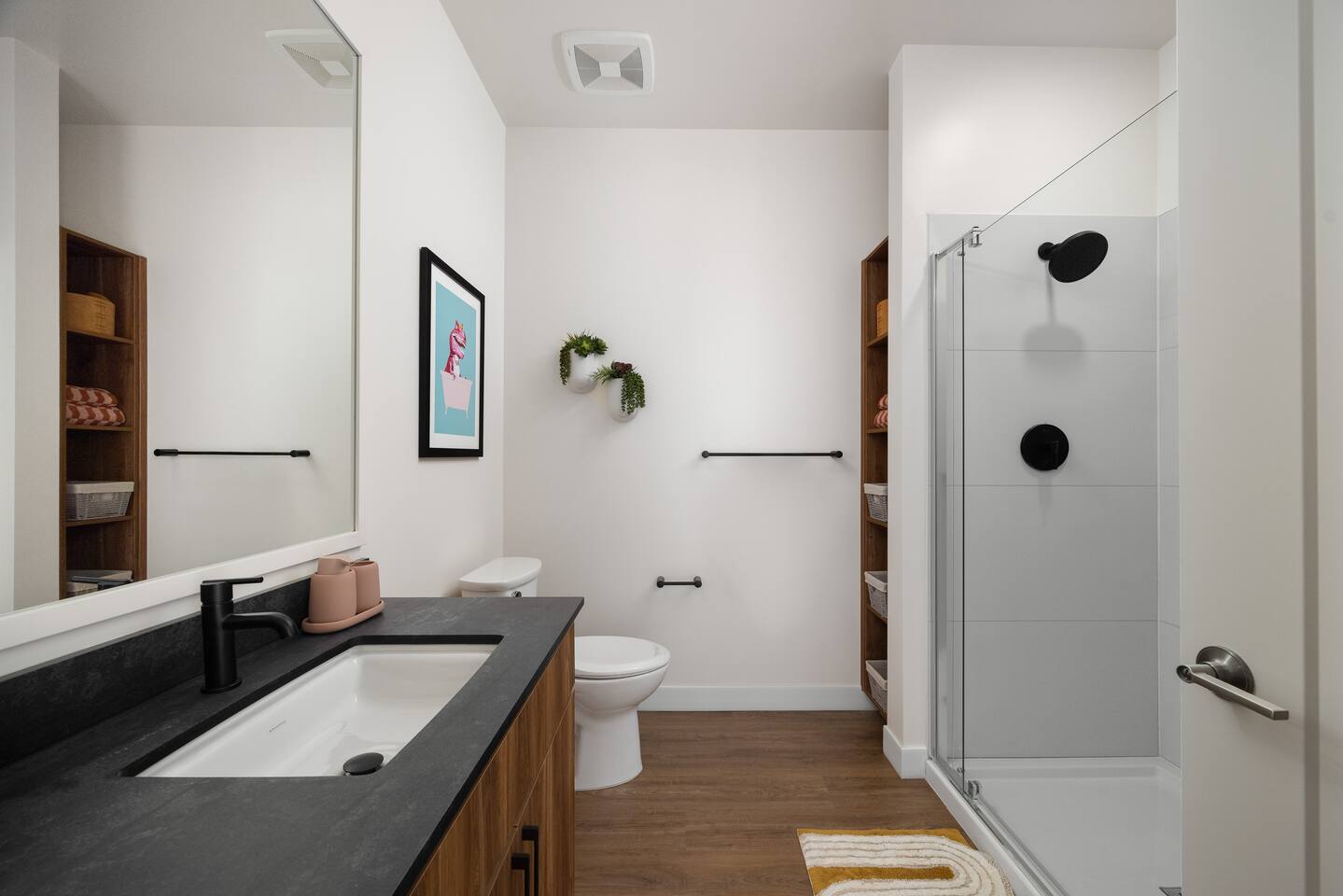 , an Airbnb-friendly apartment in Phoenix, AZ