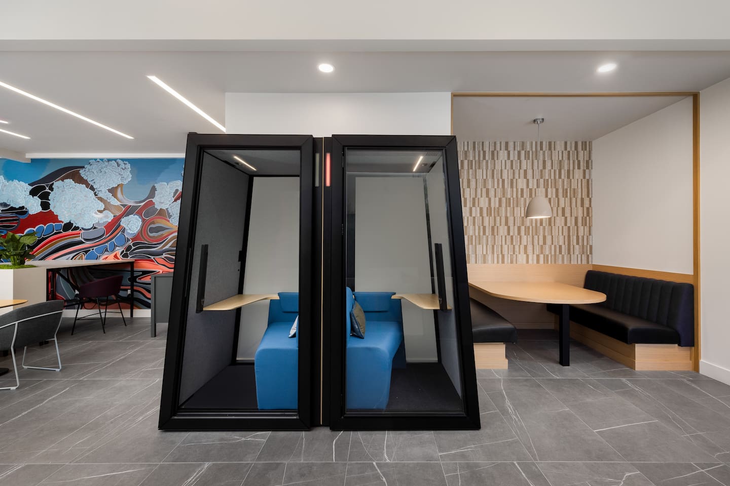 , an Airbnb-friendly apartment in Phoenix, AZ