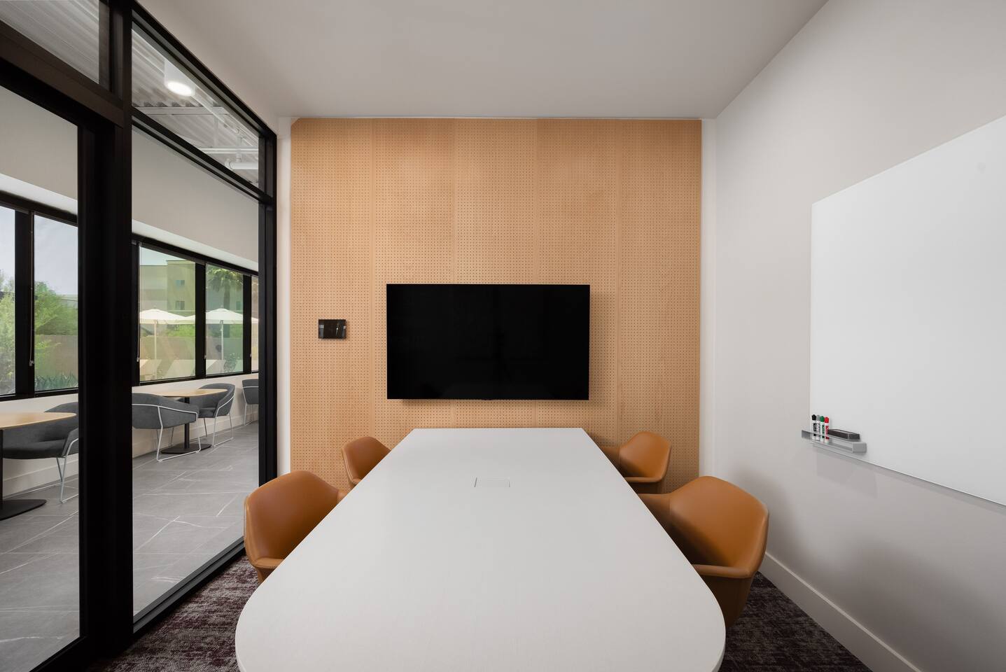 , an Airbnb-friendly apartment in Phoenix, AZ