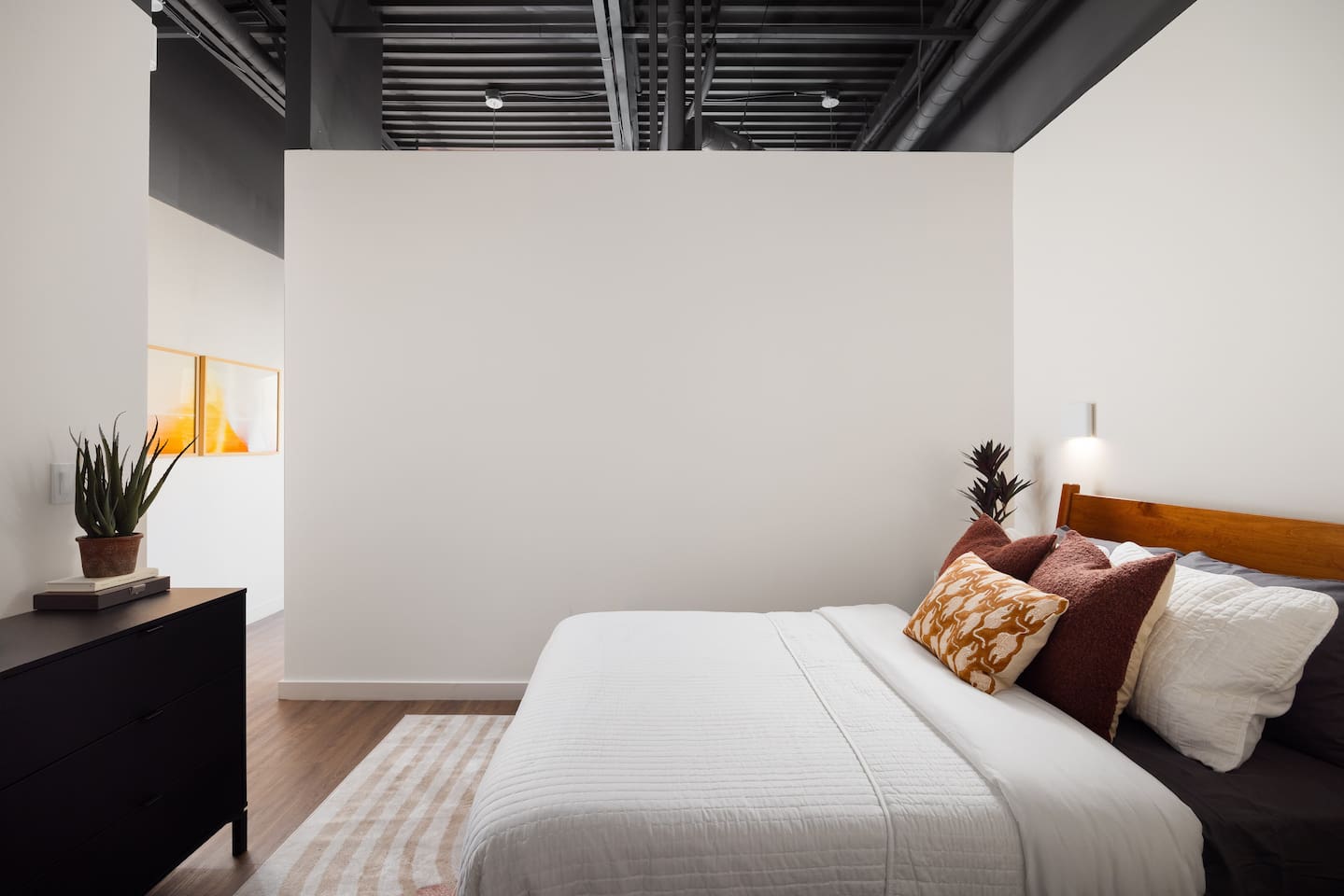 , an Airbnb-friendly apartment in Phoenix, AZ