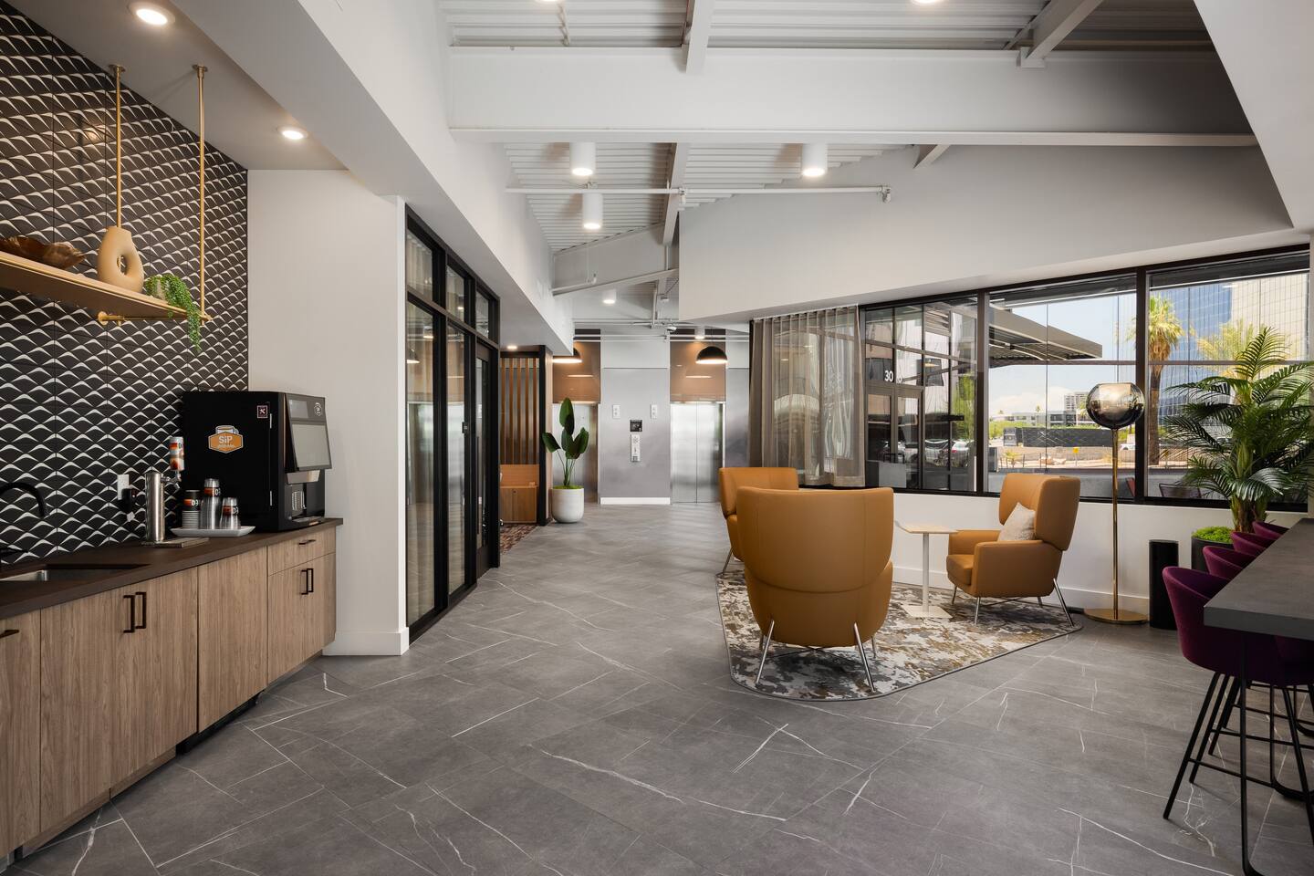 , an Airbnb-friendly apartment in Phoenix, AZ
