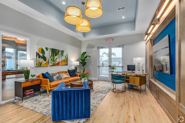 RGVtYW5kUGljdHVyZToyMTI5MjEzMTk1