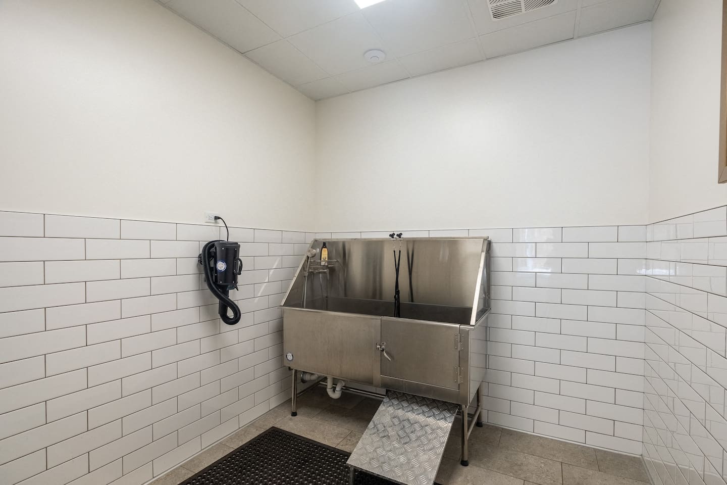 , an Airbnb-friendly apartment in Denver, CO