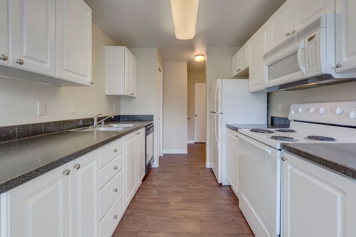 , an Airbnb-friendly apartment in Everett, WA