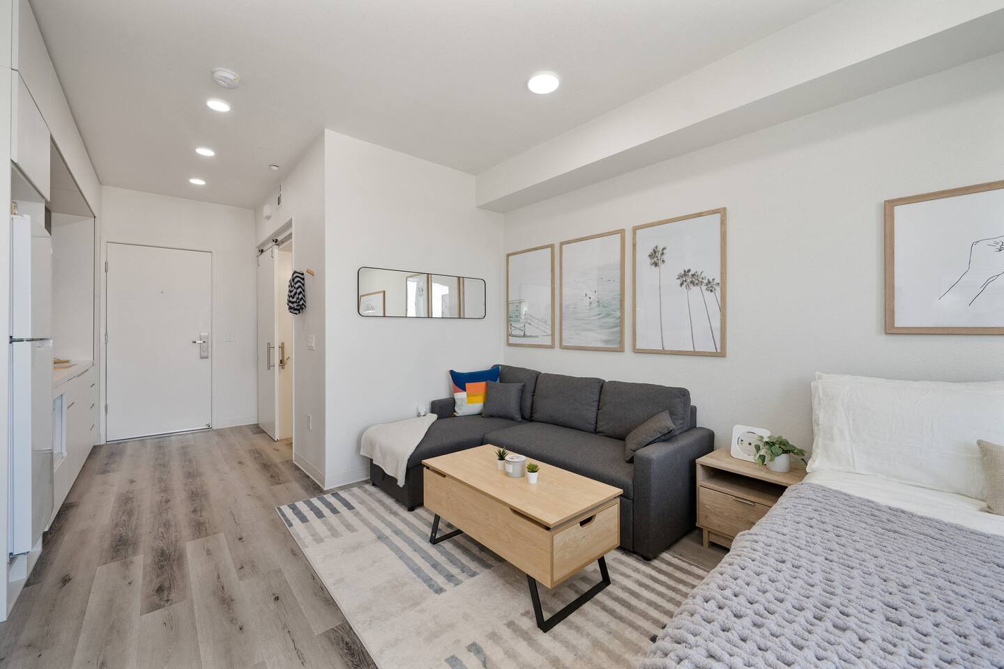 , an Airbnb-friendly apartment in San Diego, CA