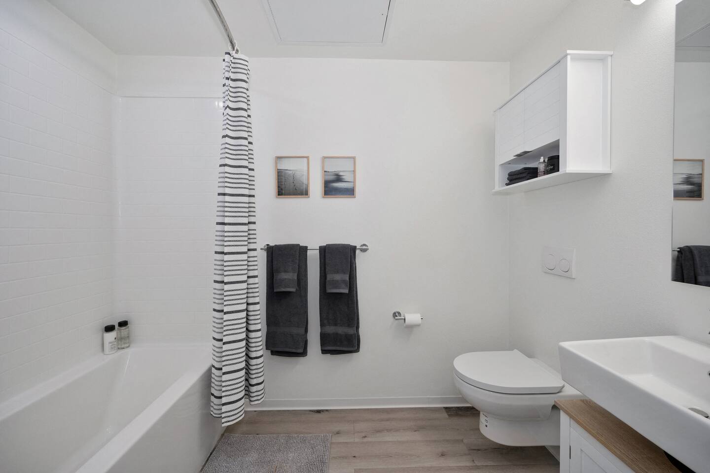 , an Airbnb-friendly apartment in San Diego, CA