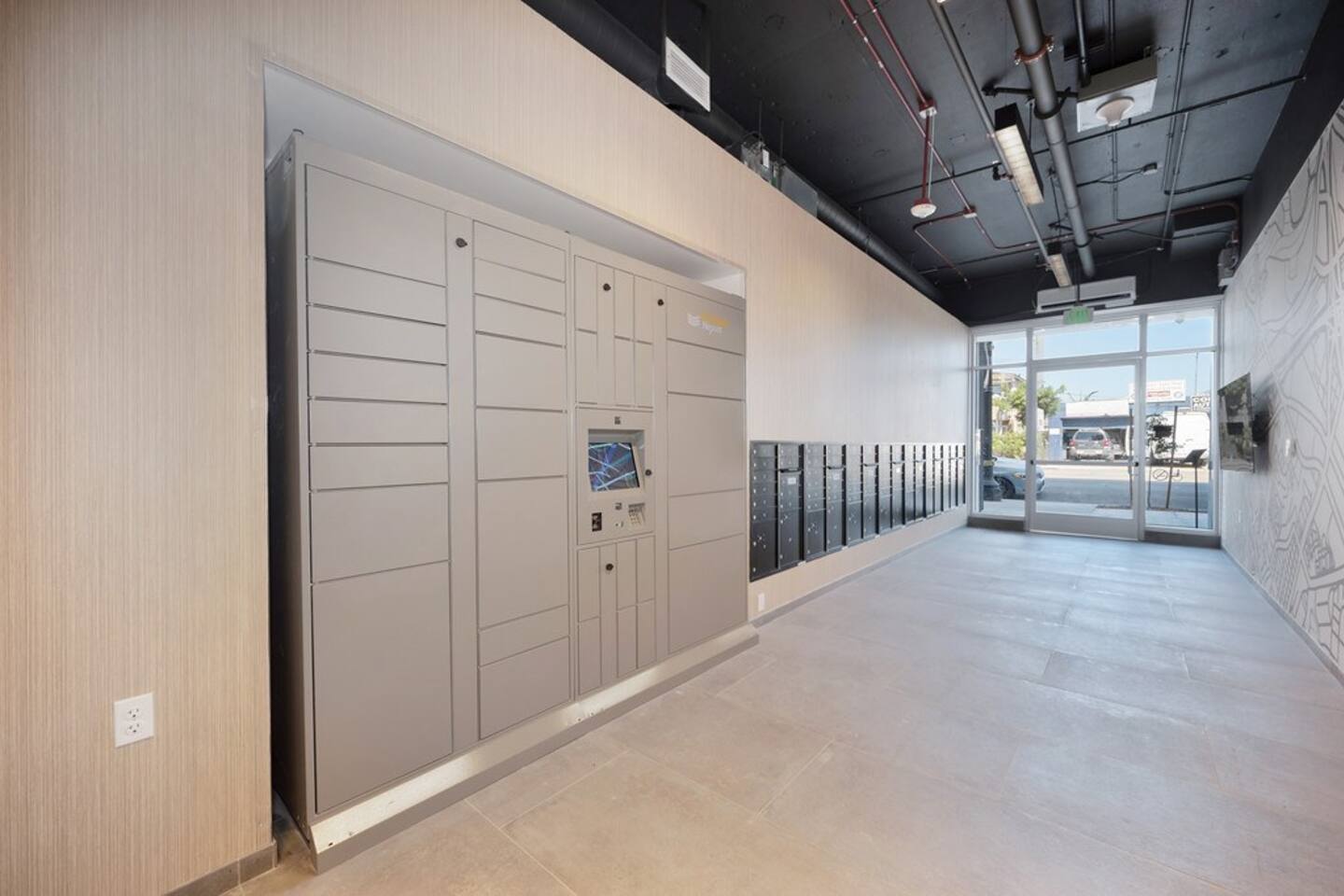 Alternate view of 2911 Adams, an Airbnb-friendly apartment in San Diego, CA