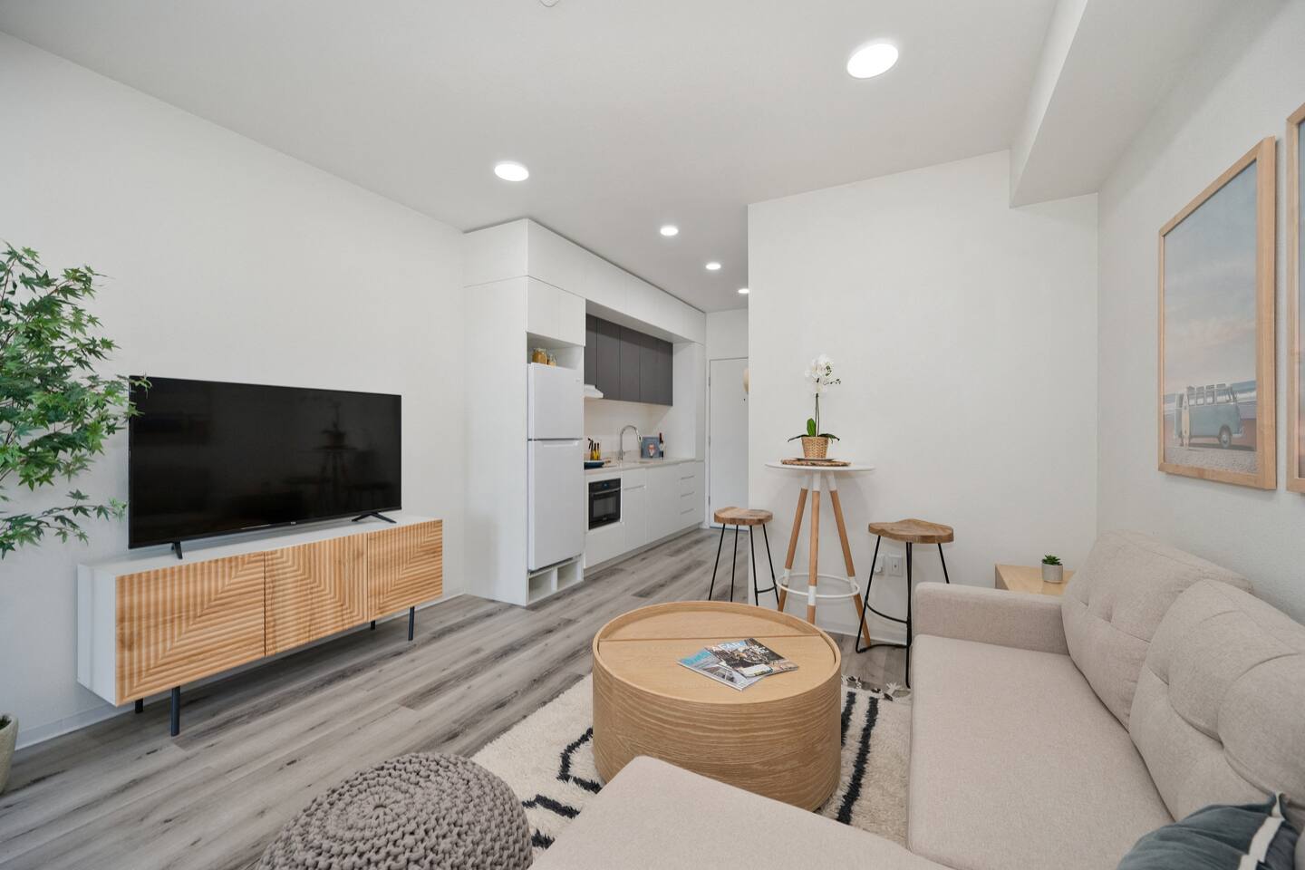 , an Airbnb-friendly apartment in San Diego, CA