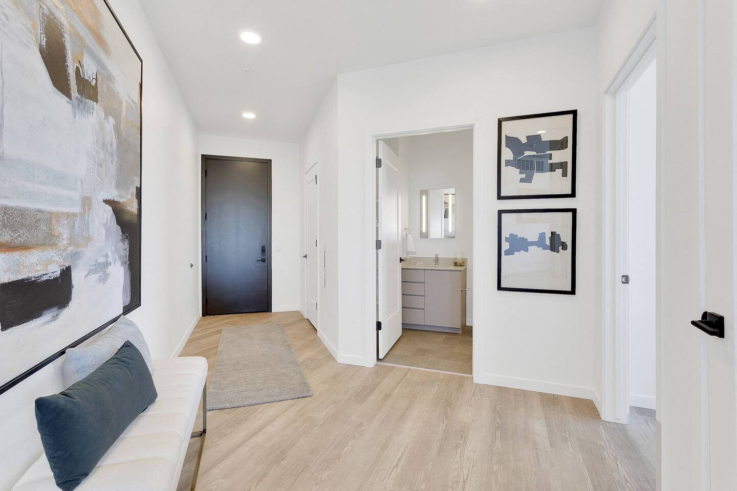 , an Airbnb-friendly apartment in Denver, CO