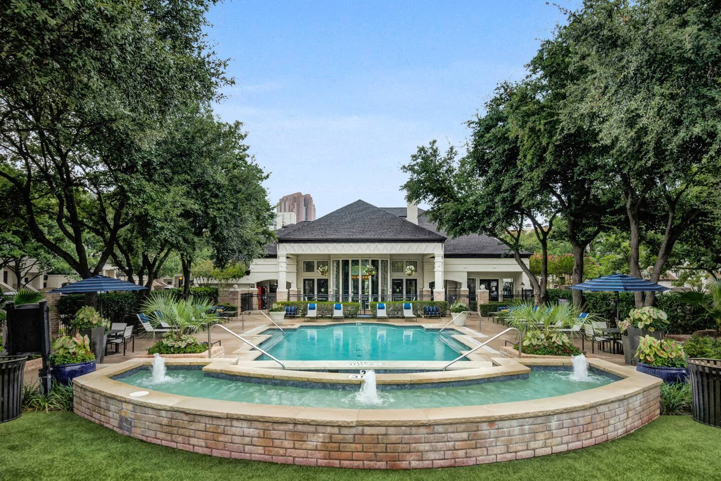 , an Airbnb-friendly apartment in Dallas, TX