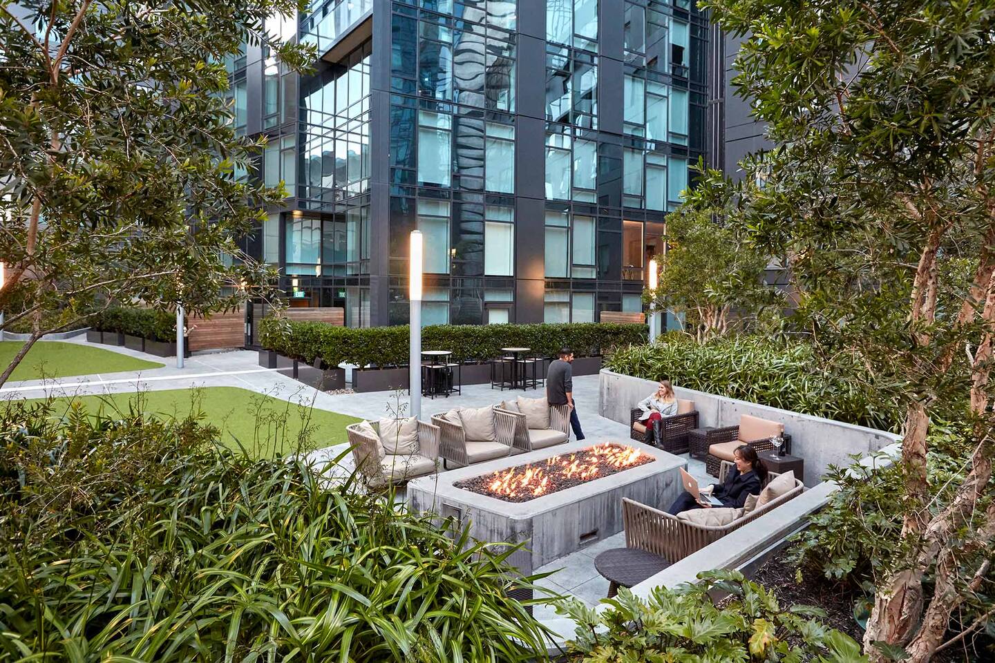 , an Airbnb-friendly apartment in San Francisco, CA