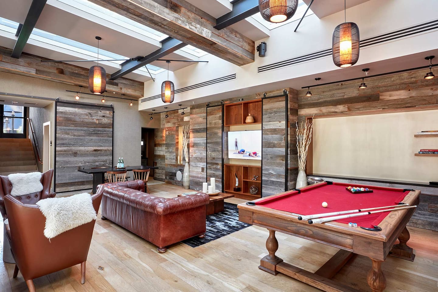 , an Airbnb-friendly apartment in San Francisco, CA