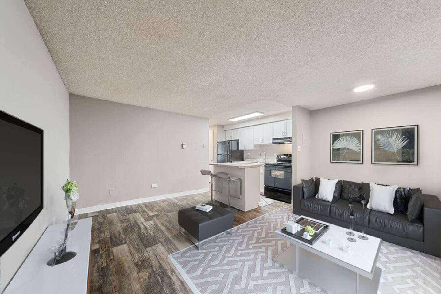 , an Airbnb-friendly apartment in Glendale, CO