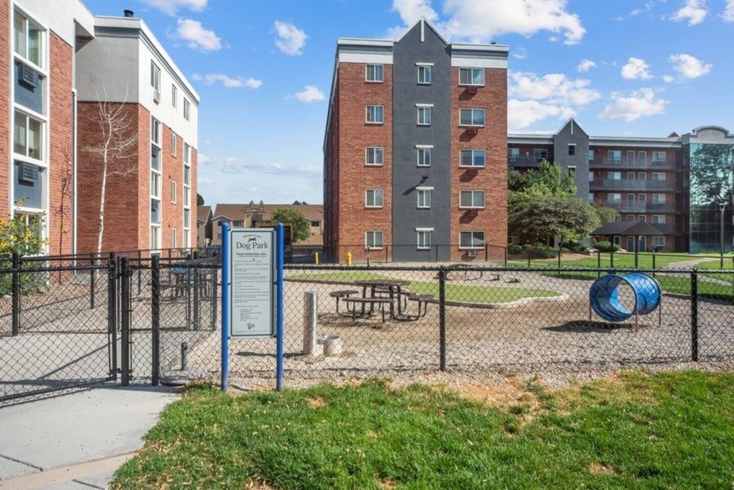 , an Airbnb-friendly apartment in Glendale, CO