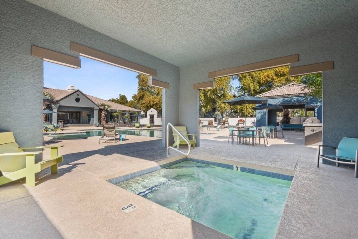 , an Airbnb-friendly apartment in Phoenix, AZ