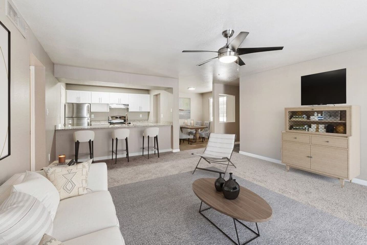 , an Airbnb-friendly apartment in Phoenix, AZ