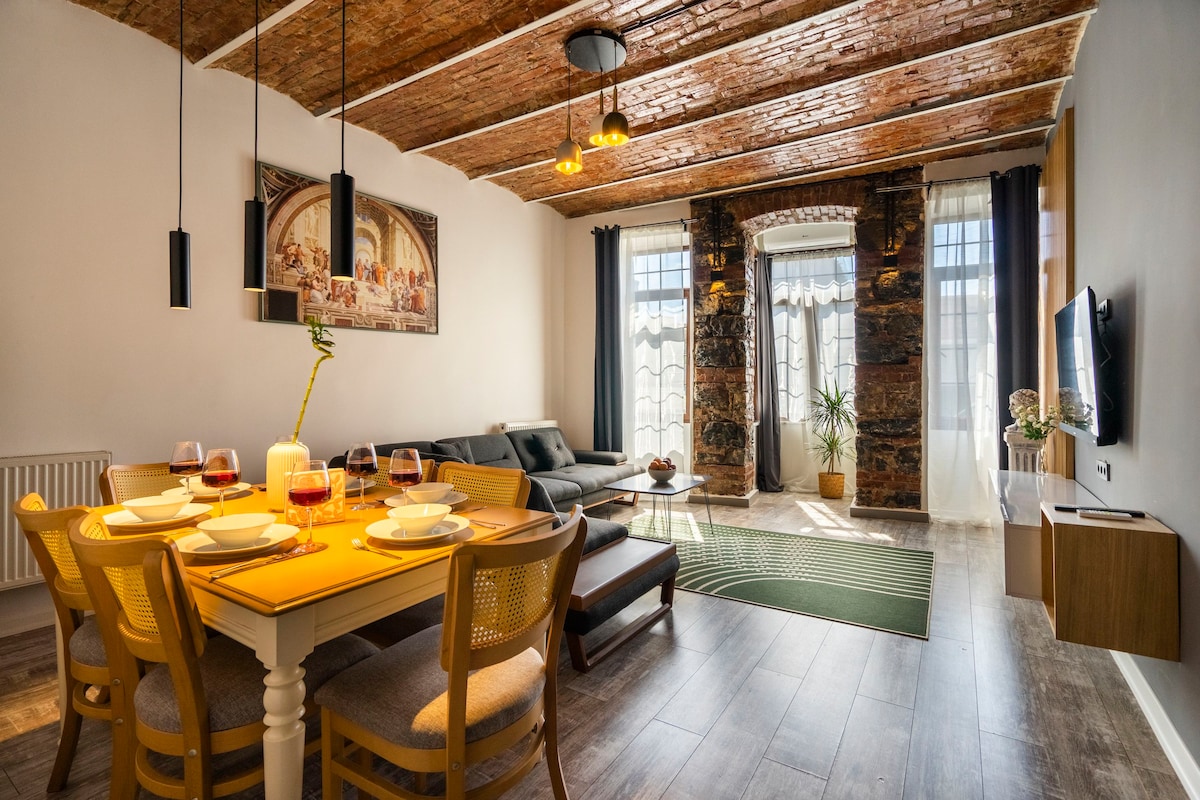 6 Bedrooms/2 Mins to Galata Tower/Exclusive Duplex