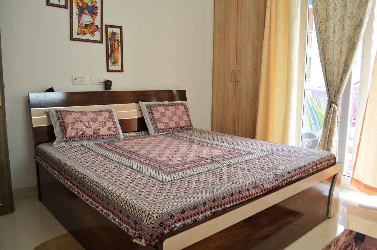 Modern Apartment in Mussoorie Foothills