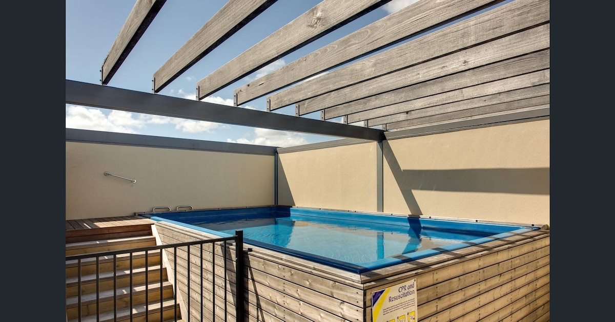 Dromana海滩公寓，带屋顶泳池
