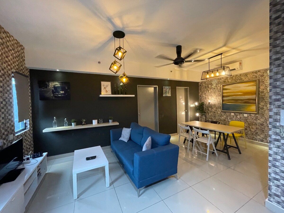 Stylish 2-bedroom Hyve Soho Suites Near MRT