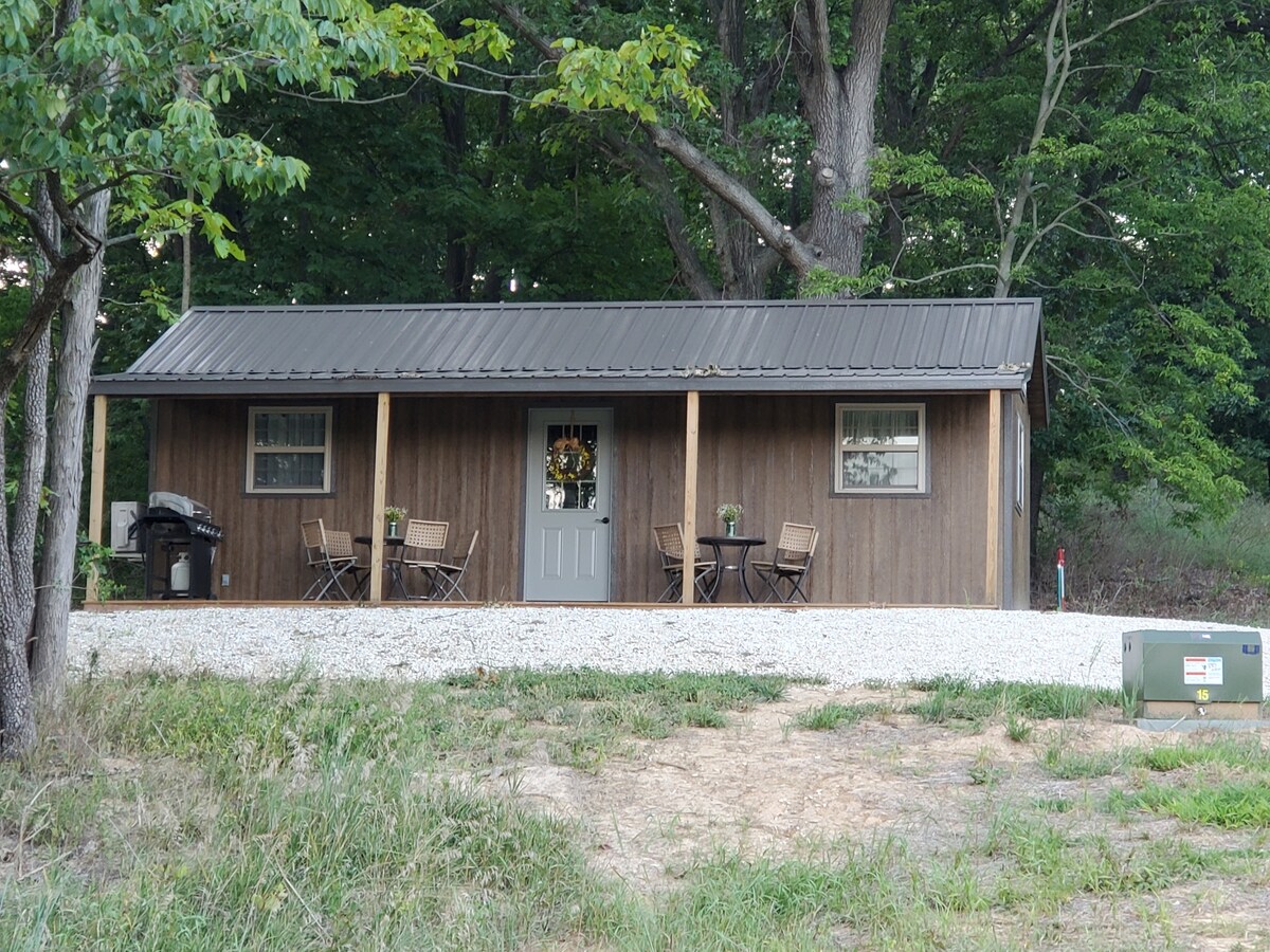 The Cabin at Kamaroo Farms