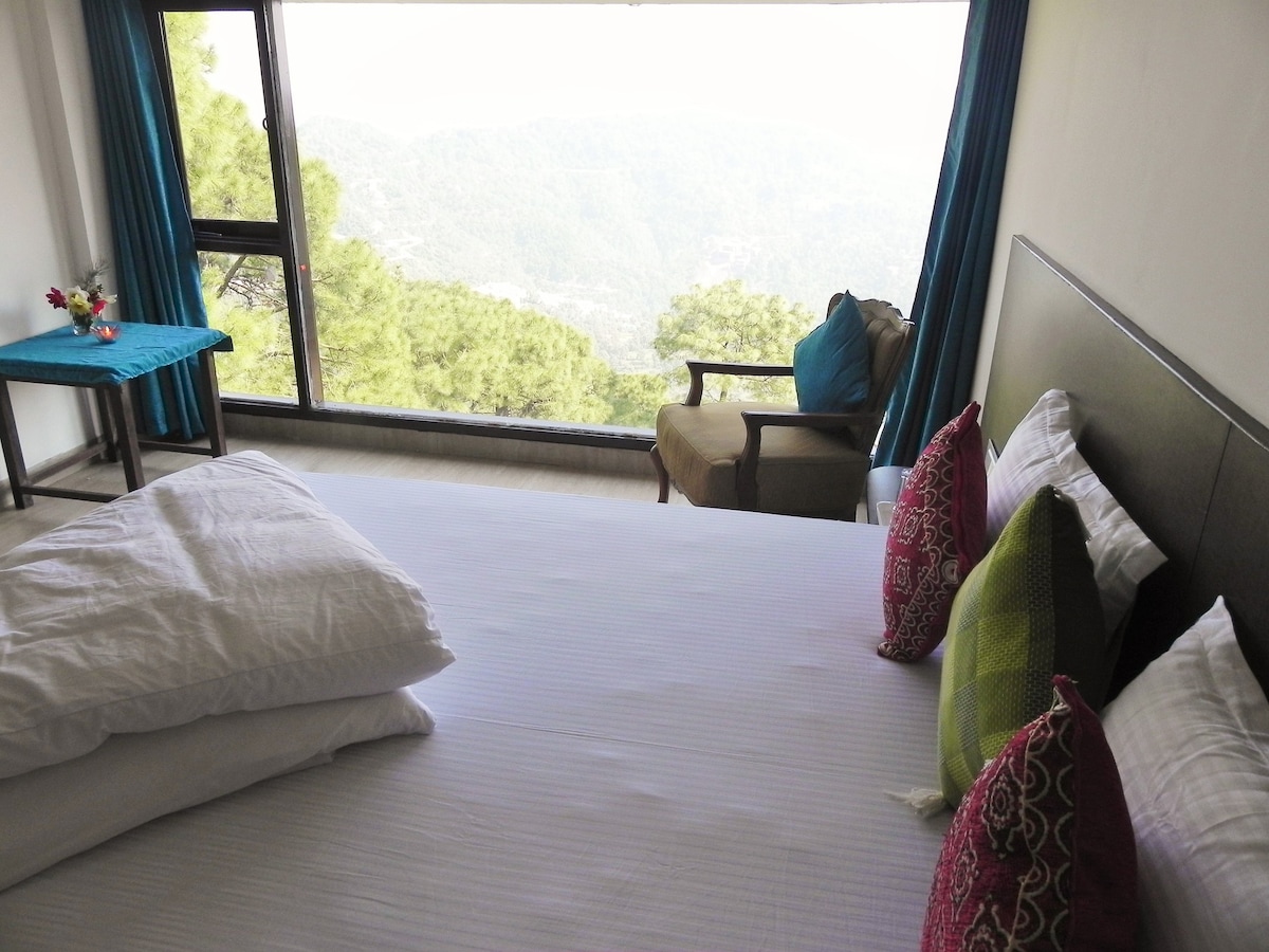 FOREST HOLIDAY HOME AT KASAULI HILLS
