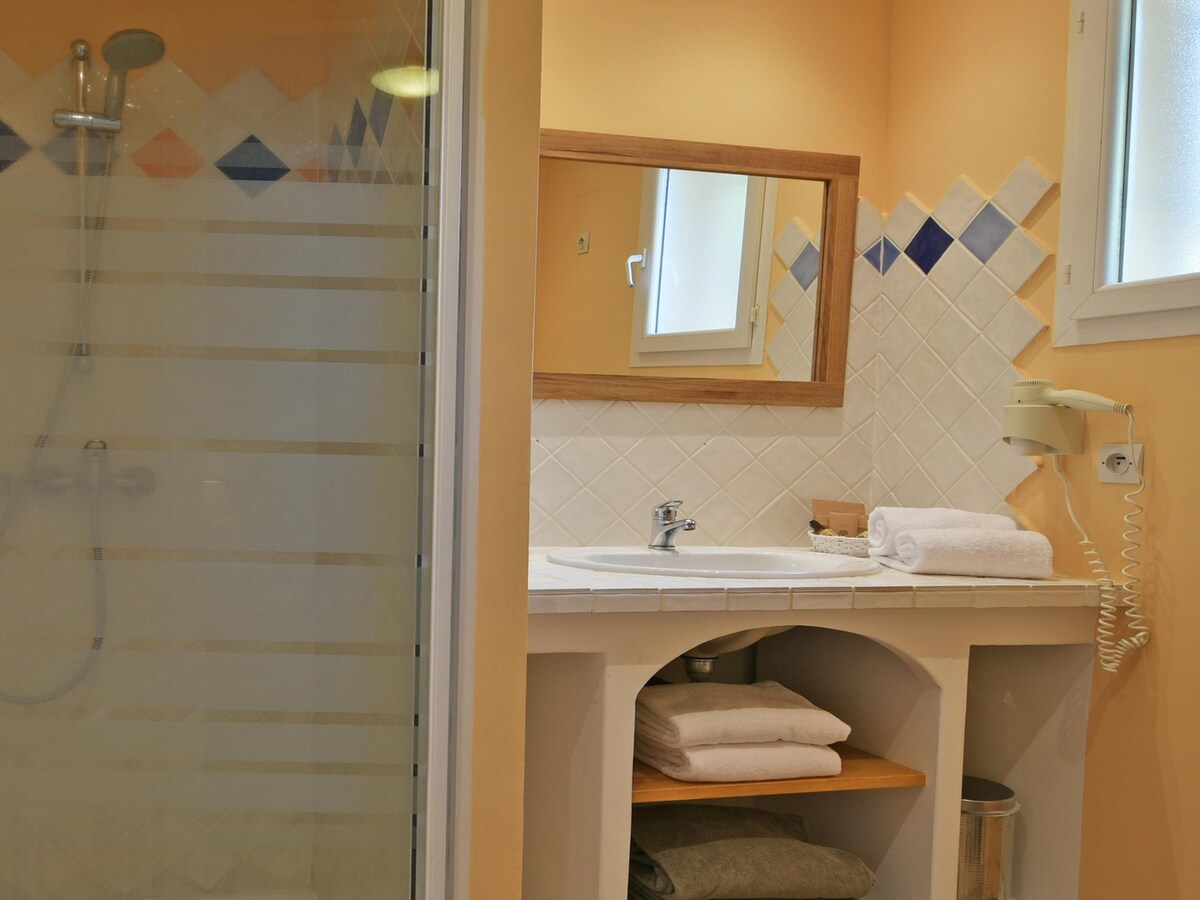 Appartement-Salle de bain privée séparée-Vue mer-4