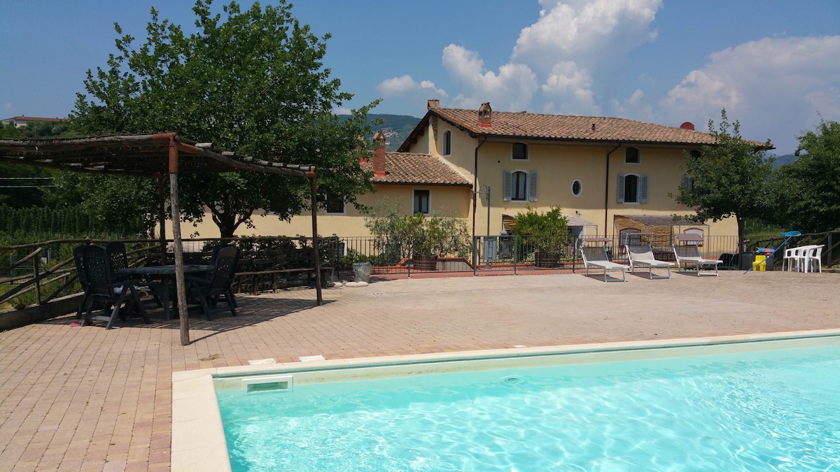 Wine estate near Pistoia,pool,Wi-Fi,lodging for 8