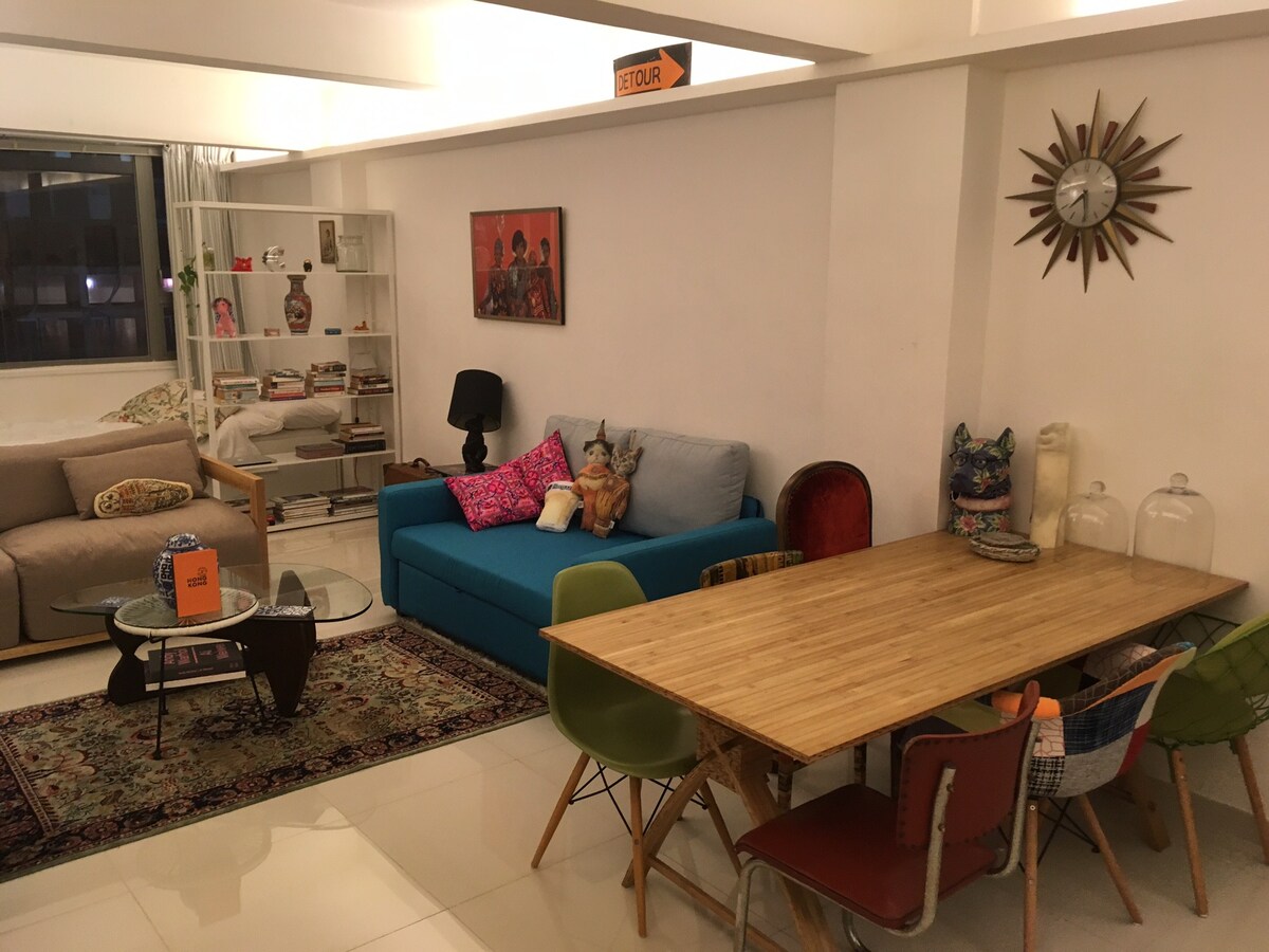 Quirky loft in downtown Sheung Wan